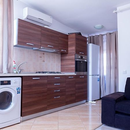 Garsoniere Dinu Apartman Bukarest Kültér fotó