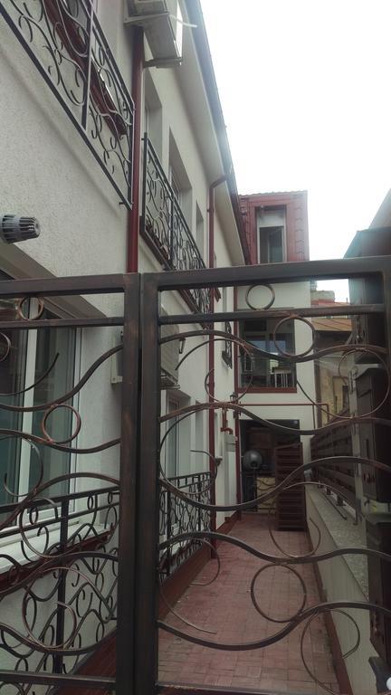 Garsoniere Dinu Apartman Bukarest Szoba fotó