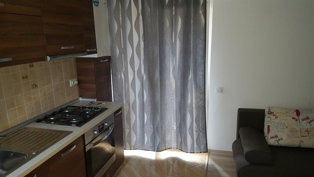 Garsoniere Dinu Apartman Bukarest Kültér fotó